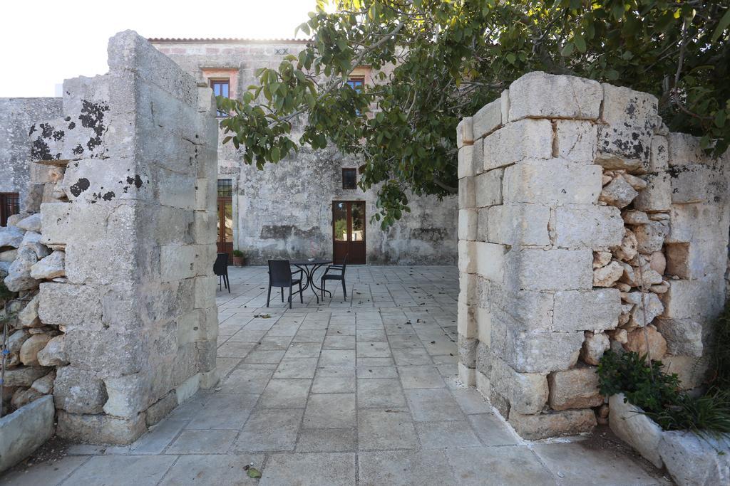 Casino De Viti - Dimora Storica Con Piscina Villa Vaste Exterior photo